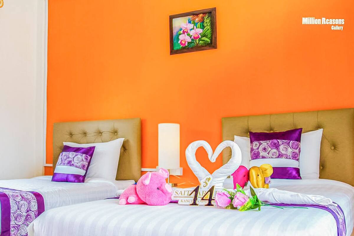 Standard Twin Room