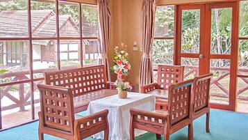 Casa Deluxe, bañera (Family) | Vistas al jardín