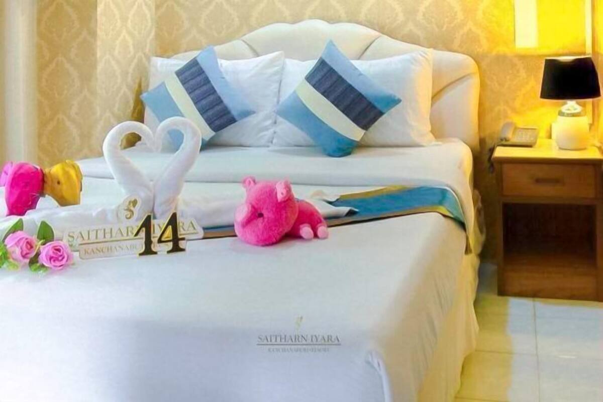 5 quartos, escrivaninha, Wi-Fi de cortesia, roupa de cama