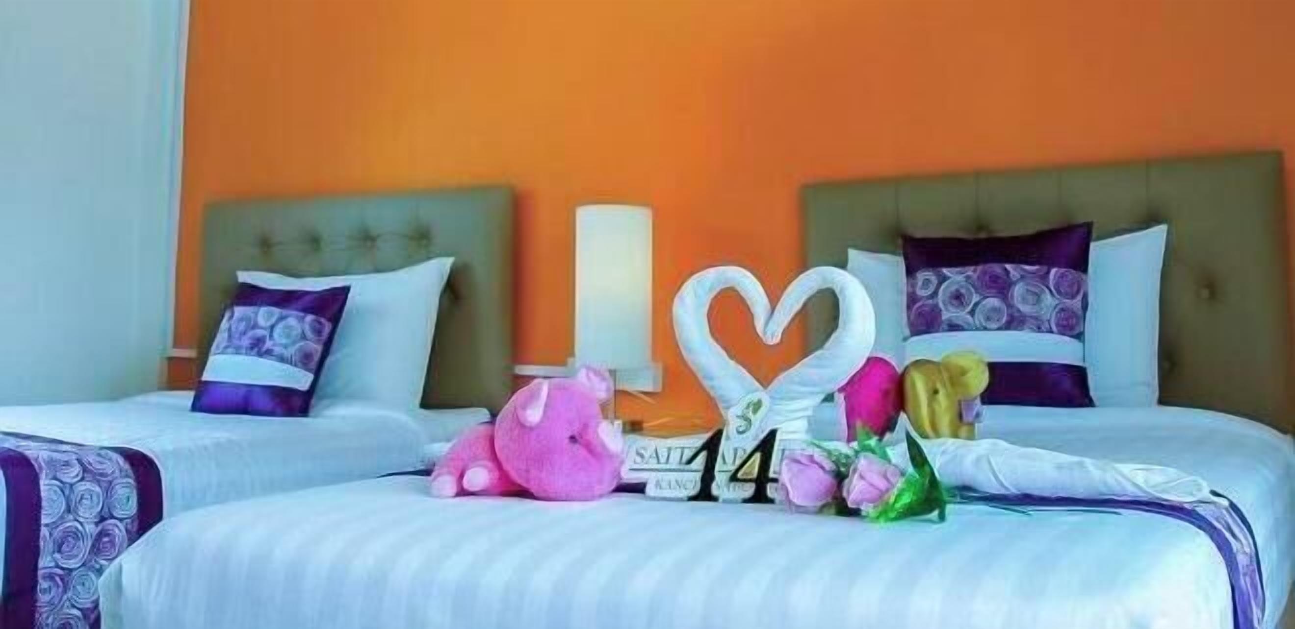 Bureau, Wi-Fi gratuit, draps fournis