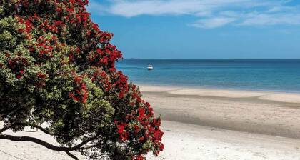 Sur la Mer Onetangi - Our Island