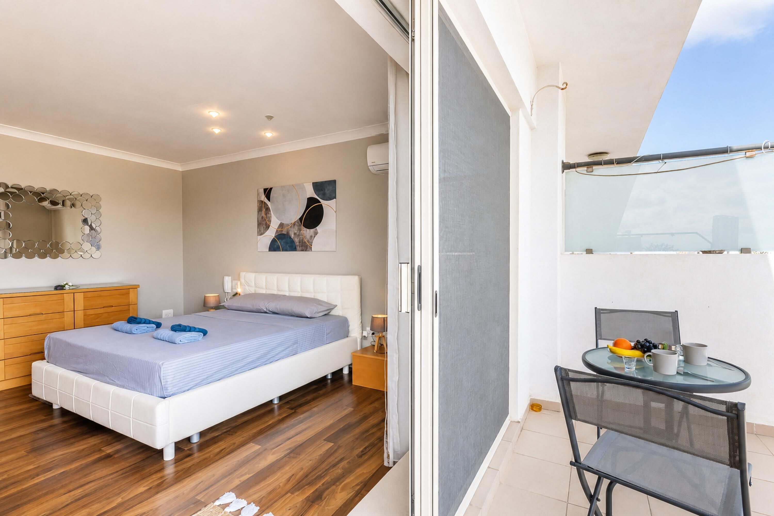 2 bedrooms, iron/ironing board, WiFi (free), bed sheets