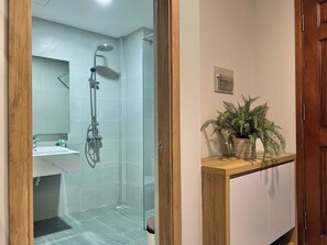 City Studio, Balcony, City View | Bathroom | Hair dryer, slippers, towels - SenseHome - 5 mins to Bui Vien street  (Ho Chi Minh City)