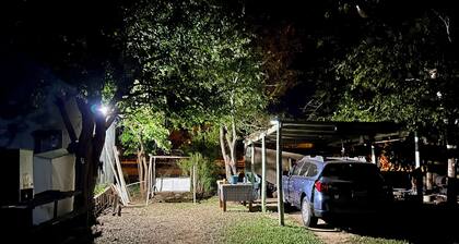 Cozy country feel 2-bedroom house in Cotulla with WiFi and AC
pets welcomed