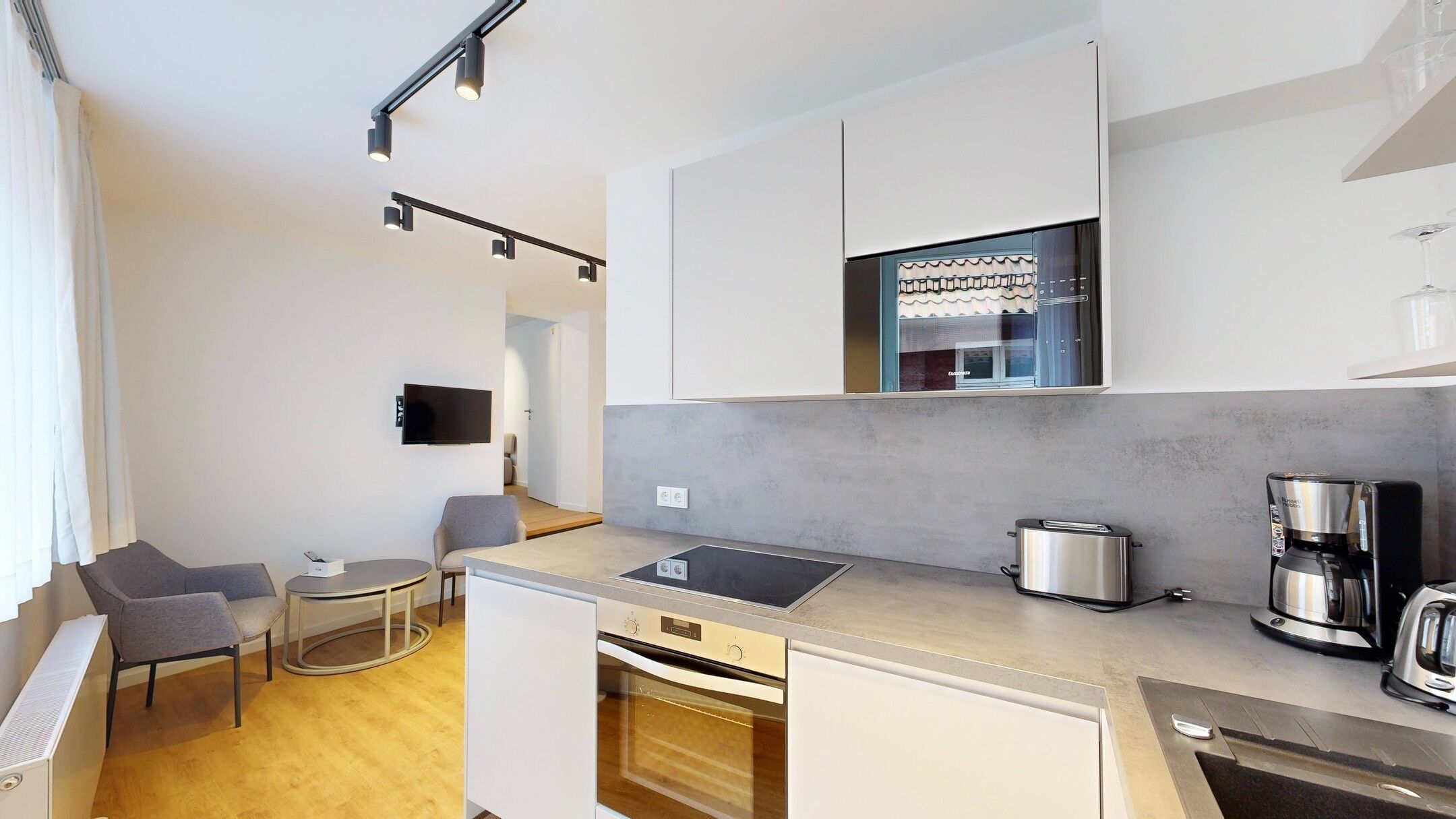 Kühlschrank, Mikrowelle, Ofen, Herdplatte