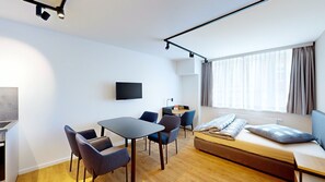 1 soverom, internettilgang og sengetøy