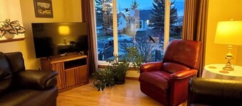 Bright, spacious 4 bedroom home.