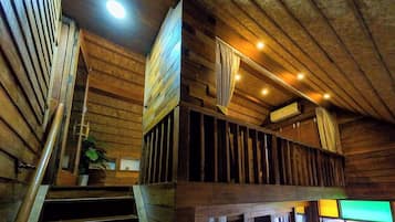 5 chambres, coffres-forts dans les chambres, rideaux occultants