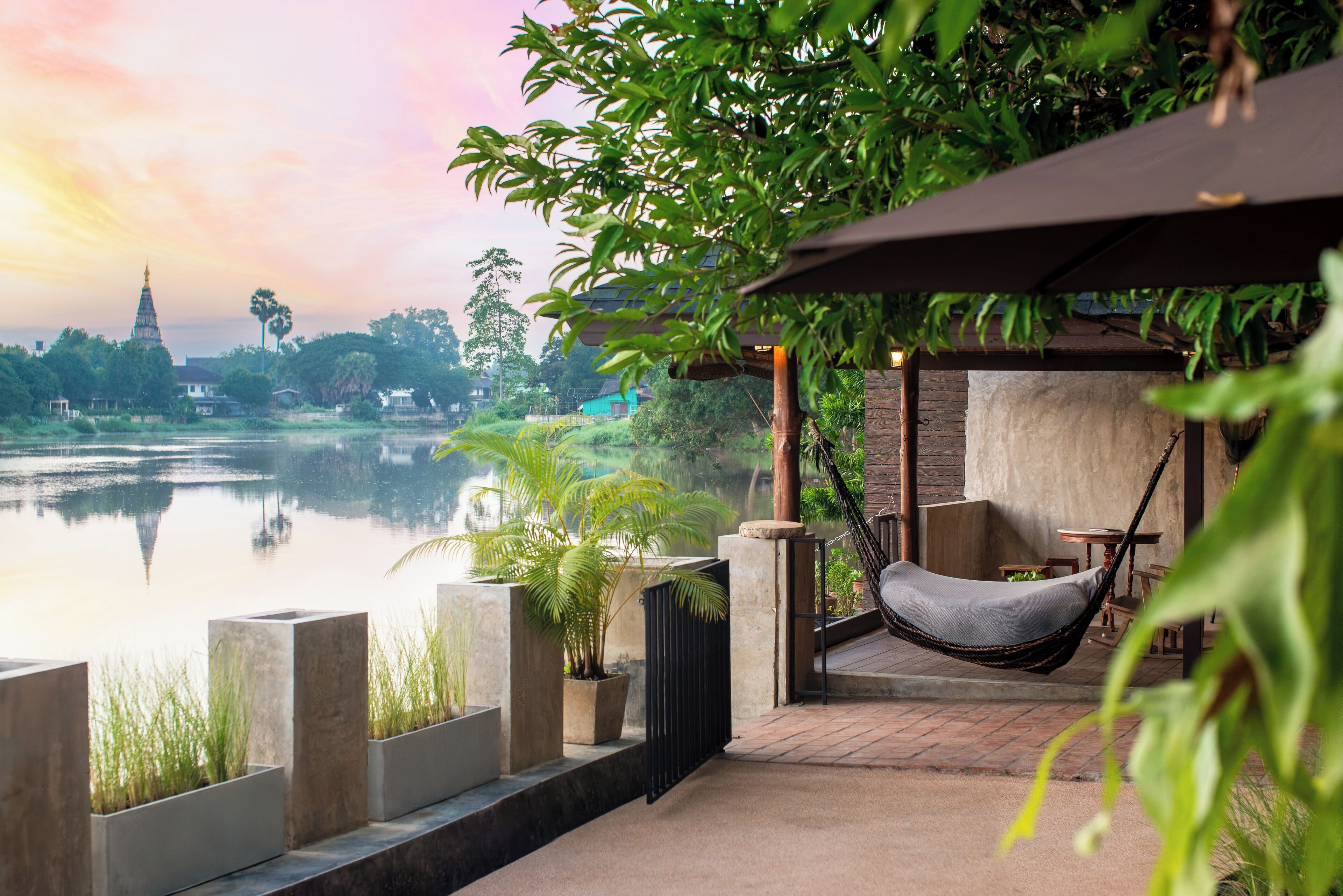 Villa, Flussblick | Wohnbereich