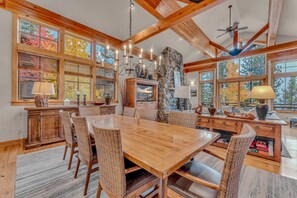 Dining - Northstar Ski-In/Ski-Out with Hot Tub & Views (Northstar)