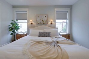 4 Schlafzimmer, Bügeleisen/Bügelbrett, Reisekinderbett, WLAN
