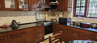De Royale Summit Home Stay