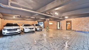免費自助泊車