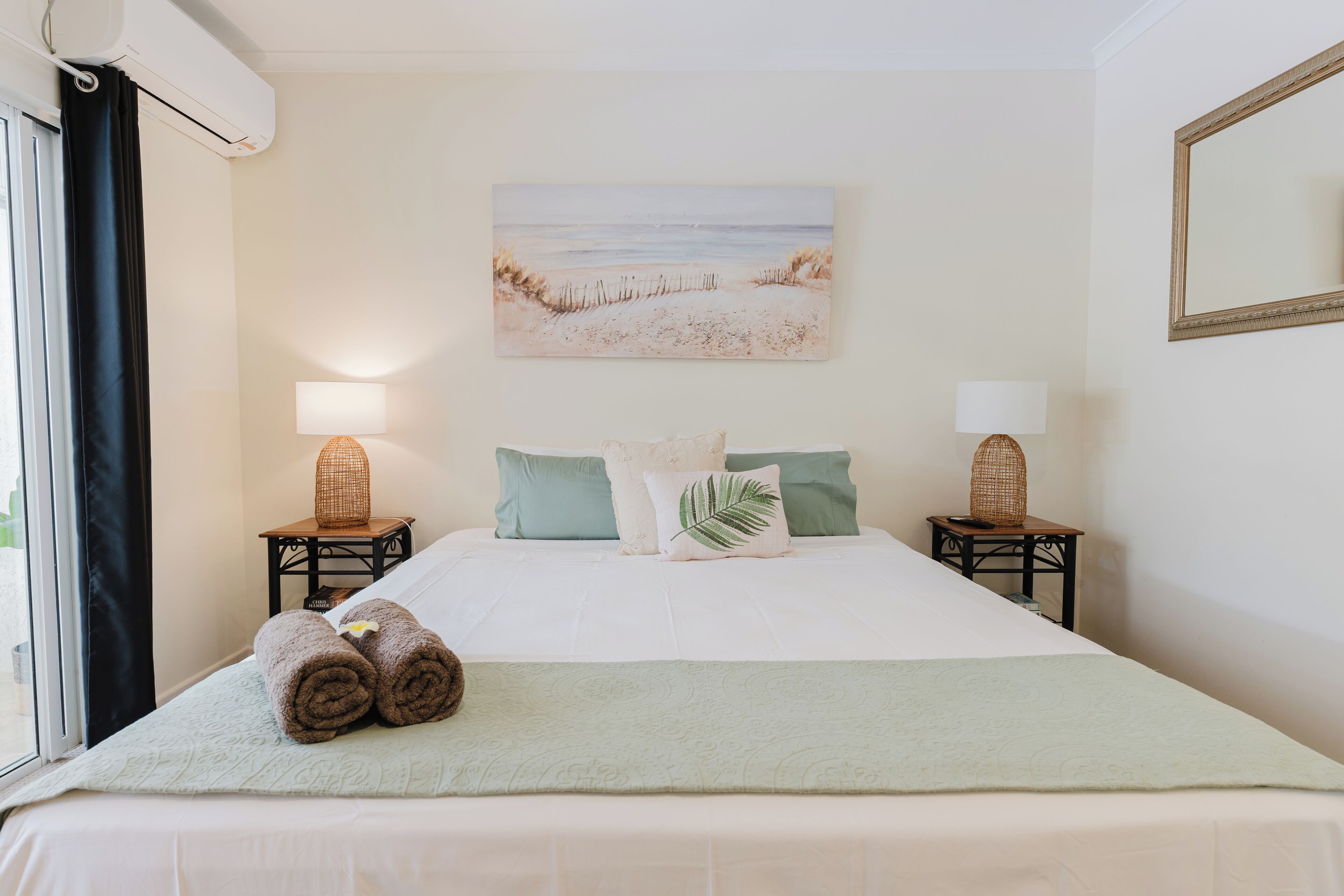 2 chambres, fer et planche à repasser, Wi-Fi, draps fournis