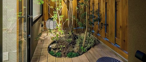 Rumah Tradisional, 3 kamar tidur, dapur, pemandangan kebun | Pemandangan taman