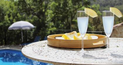 Ferienhaus für 6 Gäste mit privatem Pool