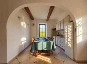 Dining area - Holiday house for 6 guests with private pool (Aigues-Vives)