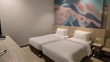 Phòng 2 giường đơn Tiêu chuẩn, 2 phòng ngủ | Bàn, truy cập Internet không dây miễn phí
