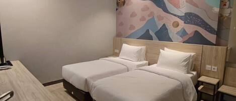 Camera Standard con 2 letti singoli, 2 camere da letto | Una scrivania, Wi-Fi gratuito