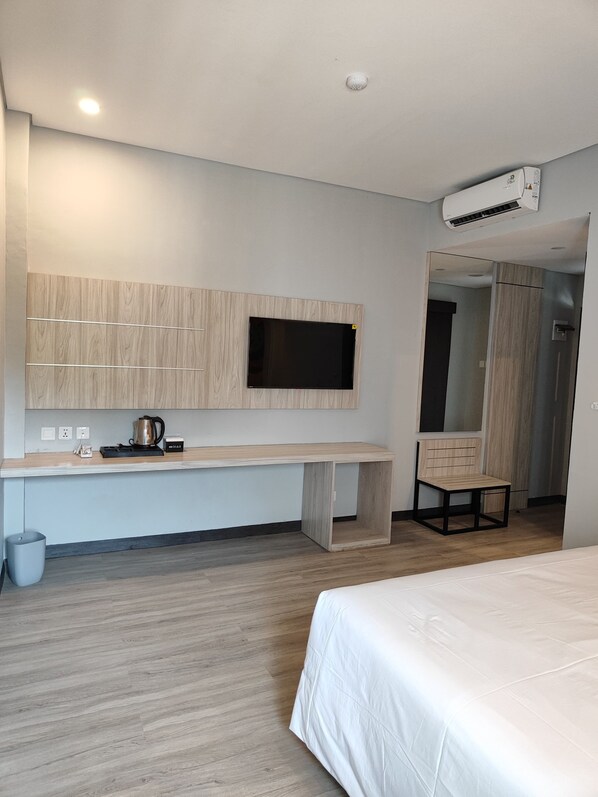 Escritorio y wifi gratis