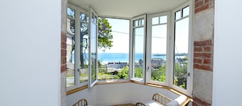 VILLA KER JEAN, 8 PERSONS, SEA VIEW, 5 MINUTES WALK FROM THE BEACH, SWIMMING POOL