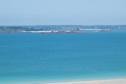 VILLA KER JEAN, 8 PERSONS, SEA VIEW, 5 MINUTES WALK FROM THE BEACH, SWIMMING POOL