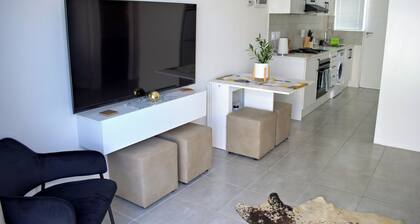 Camden Stay - Fantastic 2-bedroom apartment with WiFi in Cape Town