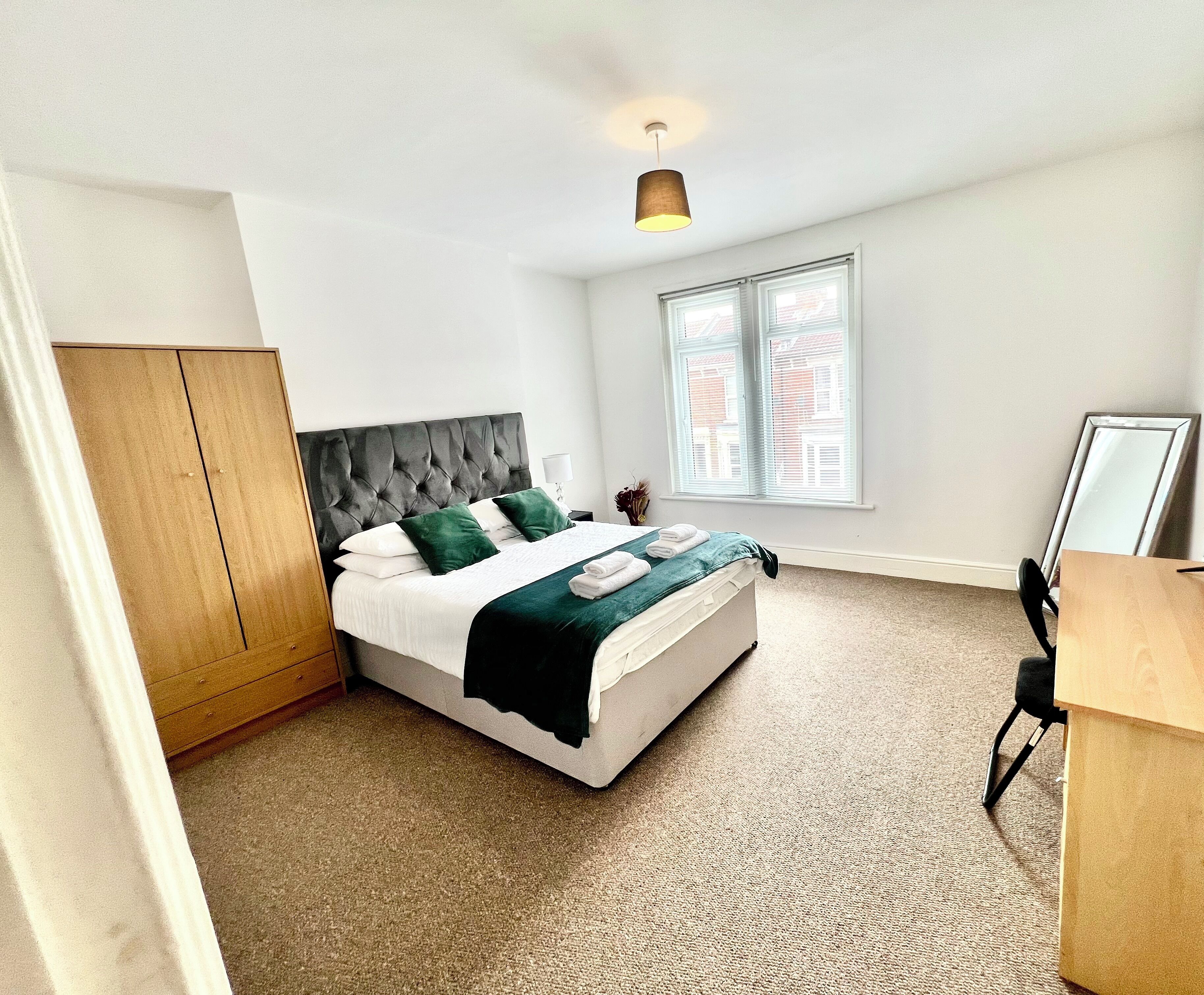 Phòng 3 Deluxe, 1 phòng ngủ, không hút thuốc | Bàn, khu vực làm việc phù hợp cho laptop, phòng cách âm 