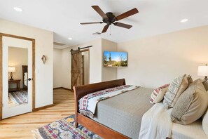 4 Schlafzimmer, Bügeleisen/Bügelbrett, Reisekinderbett, WLAN