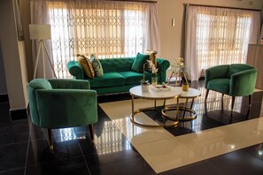 Living area - Topaz Villas  (Lilongwe)