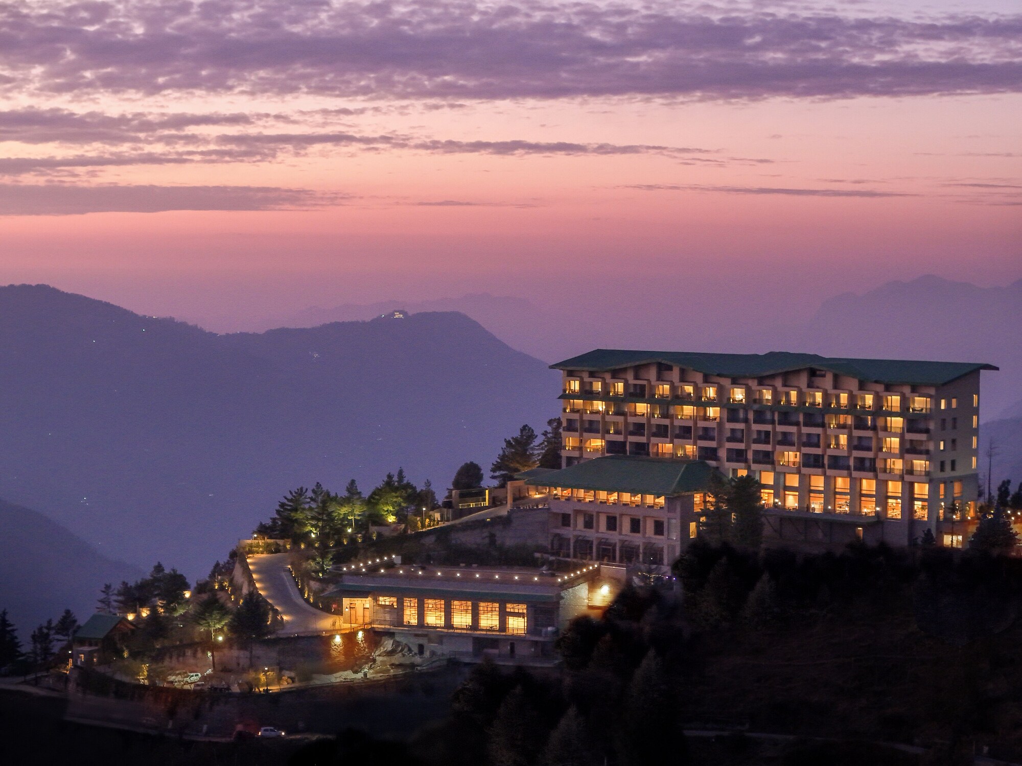 4 Star Hotels