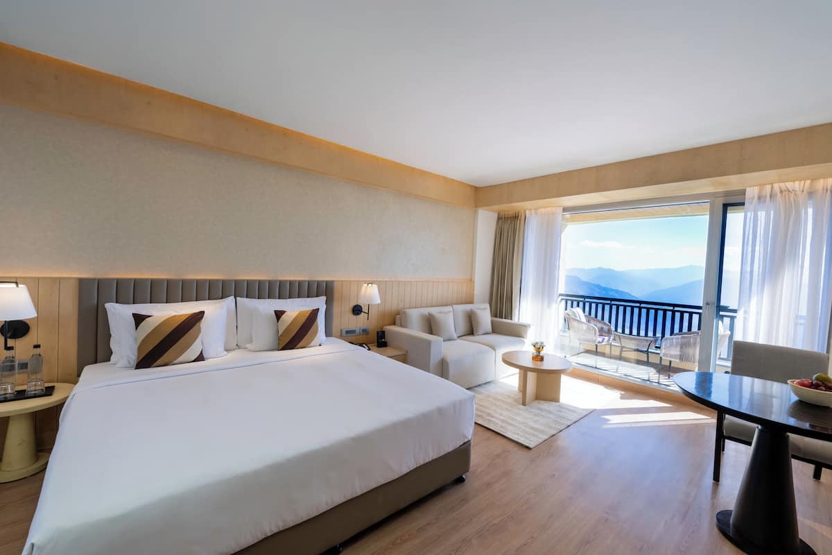Minibar, in-room safe, iron/ironing board, free cots/infant beds