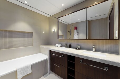 Maison Privee Exquisite Living - Image 7
