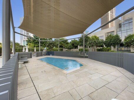 Maison Privee Exquisite Living - Image 4