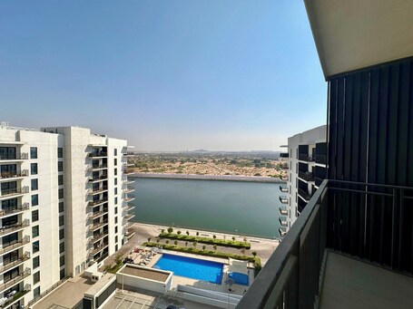Maison Privee Exquisite Living - Image 2
