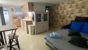 1 makuuhuone, vauvan matkasänky, ilmainen Wi-Fi, vuodevaatteet