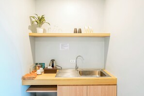 Suite | In-room dining - The Camp Chiangkhan (Chiang Khan)