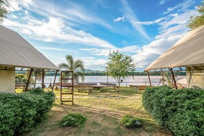 Deluxe Tent | Garden view
