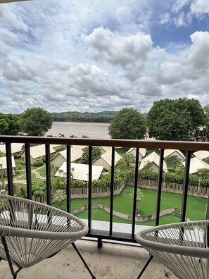 Premier Double or Twin Room | Garden view - The Camp Chiangkhan (Chiang Khan)