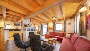 House | Living room - Spacious Detached Chalet in Holiday Village (Wald im Pinzgau)