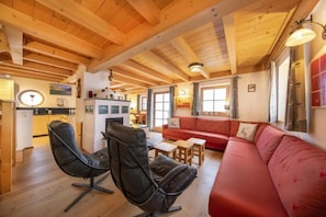 Living room - Spacious Detached Chalet in Holiday Village (Wald im Pinzgau)