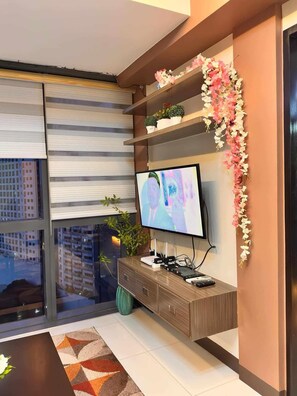 Interior - Eastwood Lux Home Away From Home (> 6 month stays, pet friendly, amazing pools) (Quezon City)