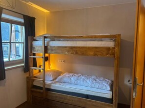 Uklassifisert bilde, 2 av 43, knapp