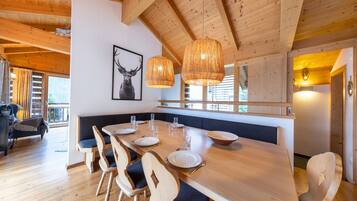 Chalet | Tempat makan