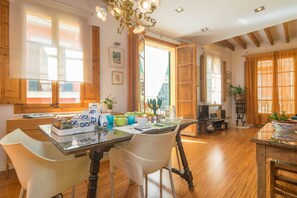 Dining - Miraclet - Adults Only - House In Palma. Free Wifi (Palma De Mallorca, Illes Balears)