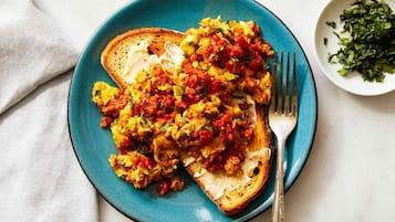 Daily cooked-to-order breakfast for a fee