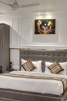 Executive tweepersoonskamer | Een bureau, geluiddichte muren, gratis wifi