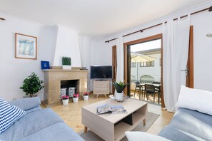 Living area - Pdm Ca'n Nofre - House In Platja De Muro (Playa De Muro, Illes Balears)