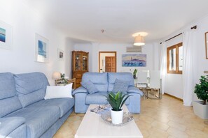 Living area - Pdm Ca'n Nofre - House In Platja De Muro (Playa De Muro, Illes Balears)