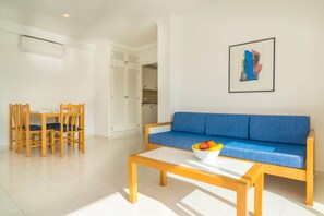 Living area - Massanet (1b) - Apartment In Canyamel. Free Wifi (Canyamel, Illes Balears)